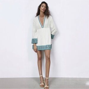 Zara White Tunic Long Sleeve Mini Dress Embroidery Vneckline Women’s Large